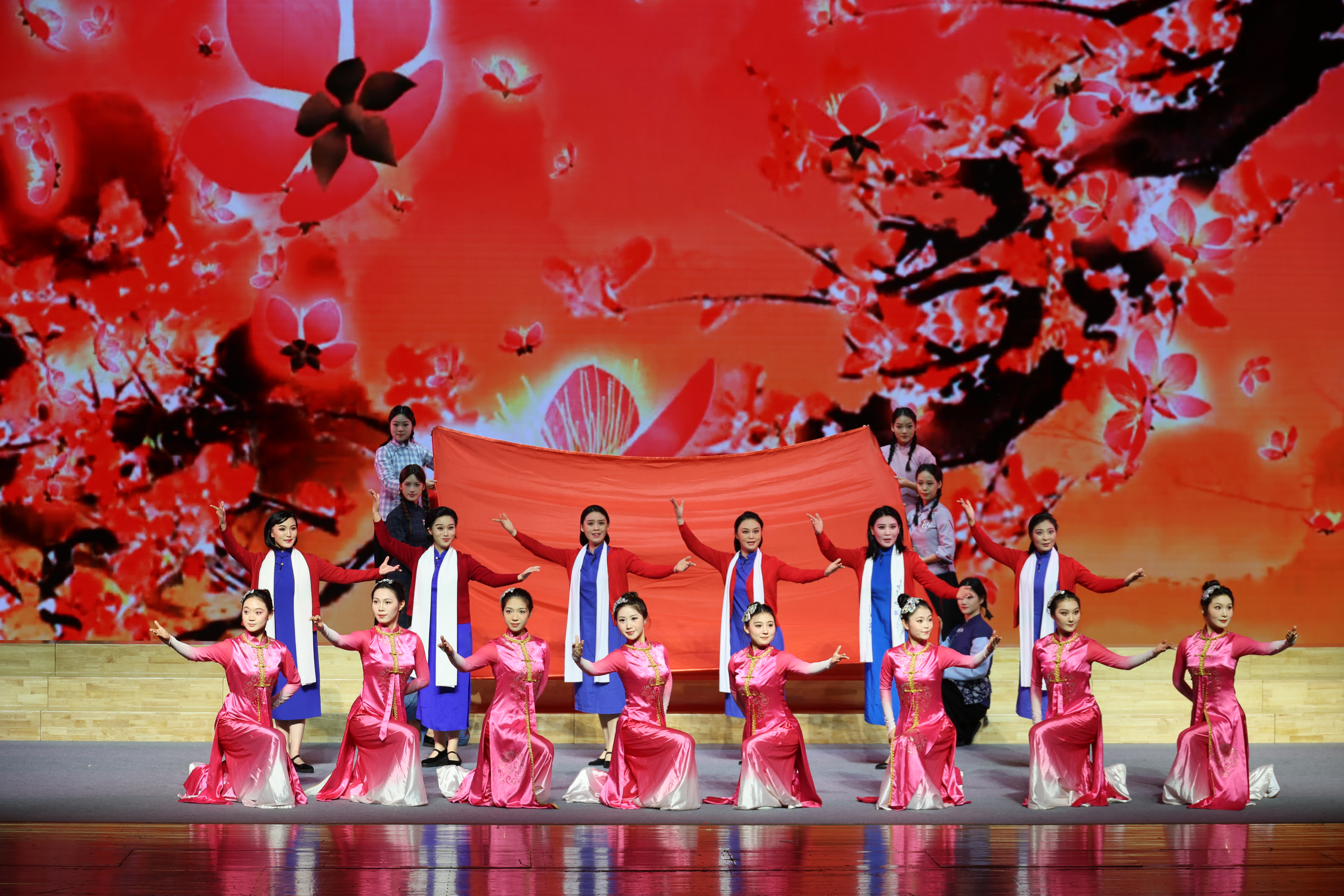 20250916 开学典礼暨教师节表彰大会 摄影陈大威 193.JPG