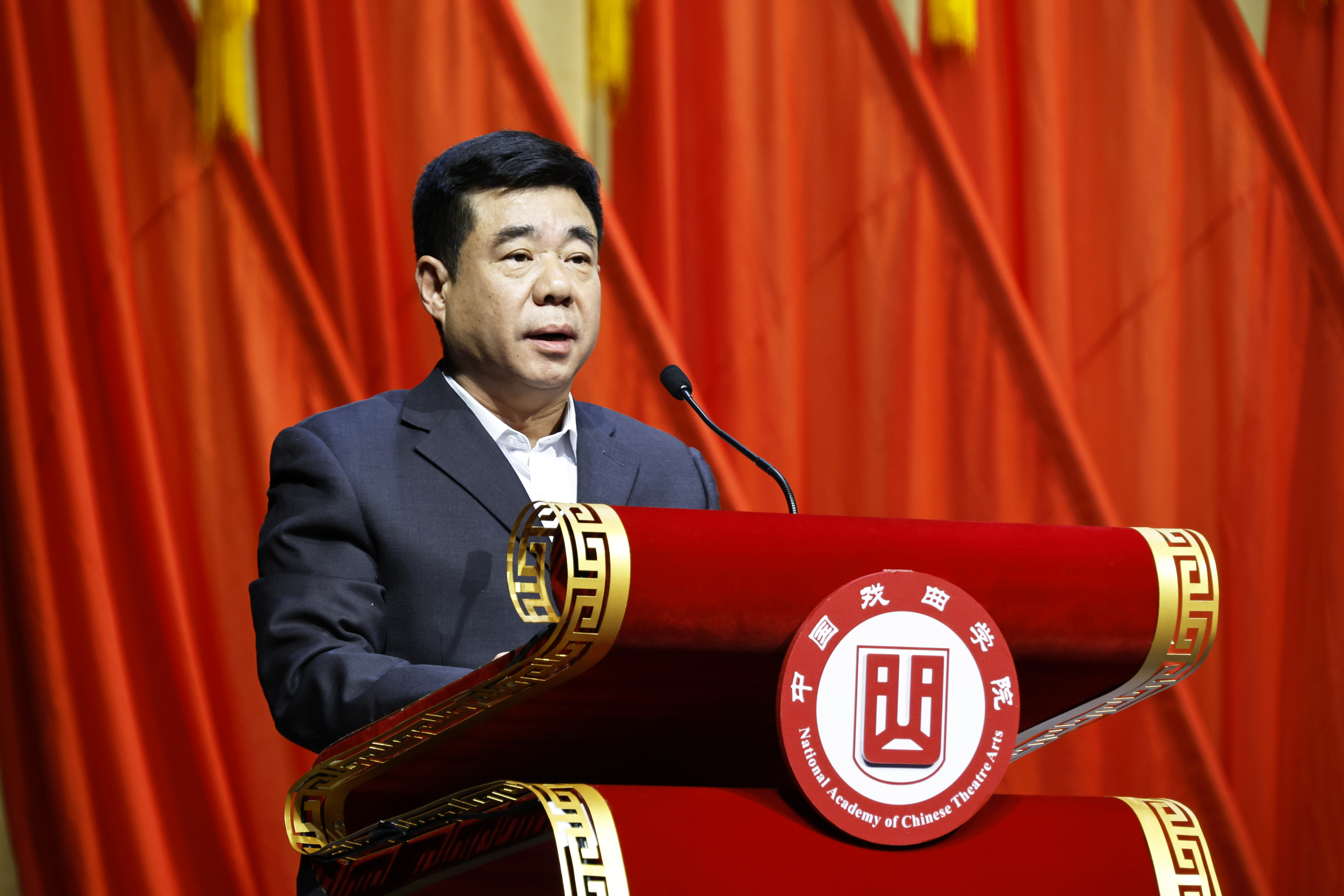 20260324 第六届教工代表大会第三次会议 附中 摄影王奥泽 选片004.JPG